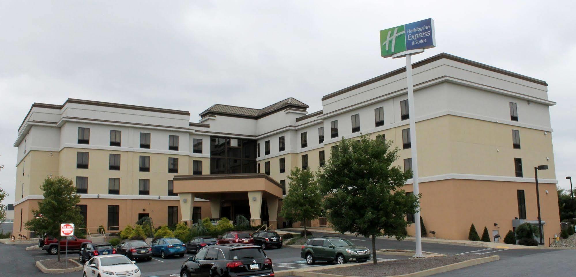 Holiday Inn Express & Suites Harrisburg West Mechanicsburg Extérieur photo